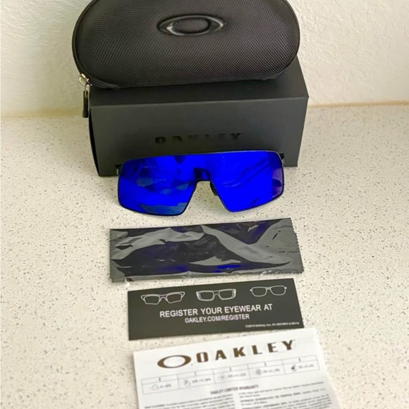 Oakley Sutro TI Titanium Sunglasses - Picture 1 of 7
